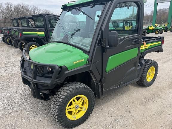 Image of John Deere XUV 835R equipment image 3