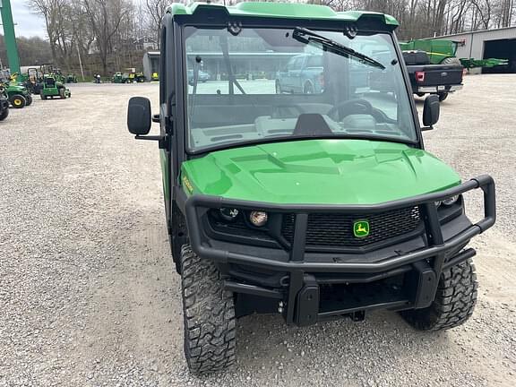 Image of John Deere XUV 835R equipment image 4