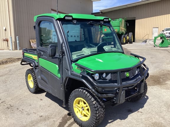2024 John Deere XUV 835R Equipment Image0
