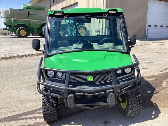 Image of John Deere XUV 835R equipment image 1