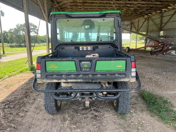 Image of John Deere XUV 835R equipment image 3