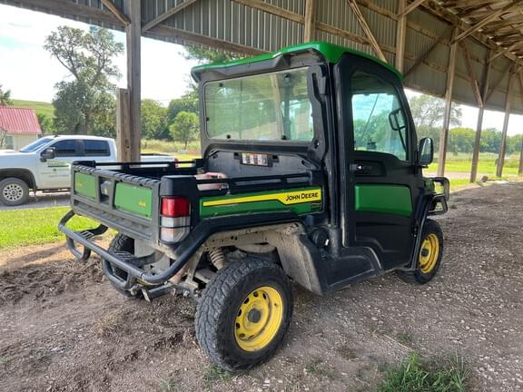 Image of John Deere XUV 835R equipment image 4