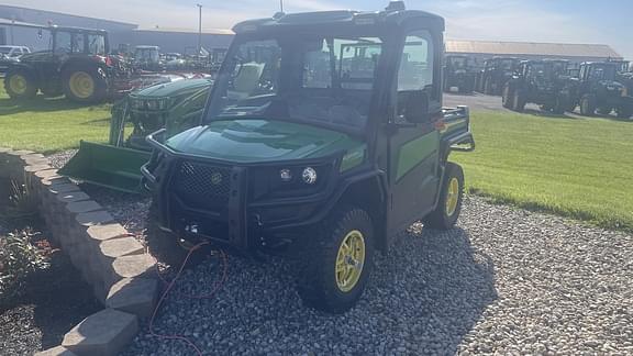 Image of John Deere XUV 835R equipment image 3