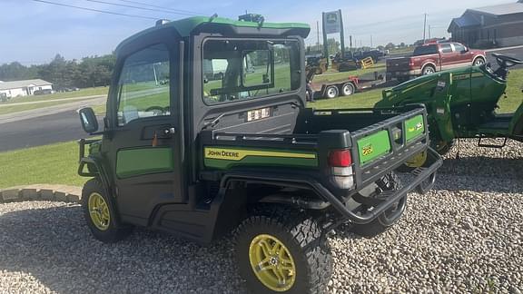 Image of John Deere XUV 835R equipment image 4