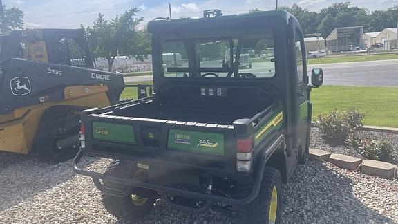 Image of John Deere XUV 835R equipment image 2