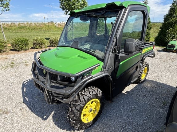 2024 John Deere XUV 835R Equipment Image0