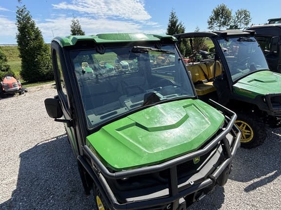 Image of John Deere XUV 835R equipment image 4