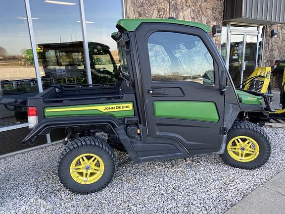 Image of John Deere XUV 835R equipment image 2