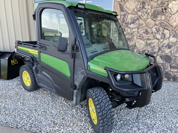 2024 John Deere XUV 835R Equipment Image0