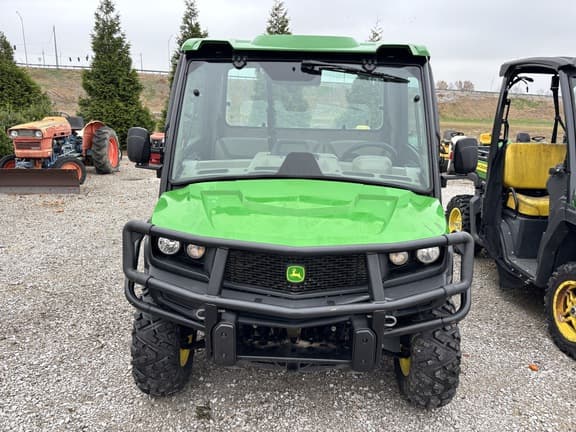 Image of John Deere XUV 835R equipment image 2