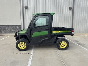 2024 John Deere XUV 835R Image
