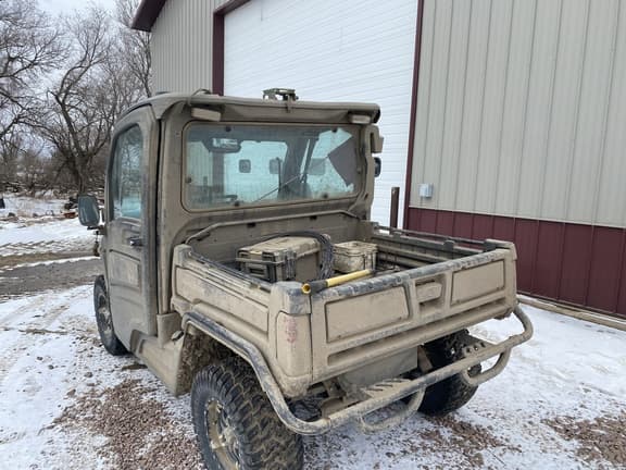 Image of John Deere XUV 835R equipment image 2