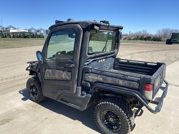 Image of John Deere XUV 835R equipment image 1