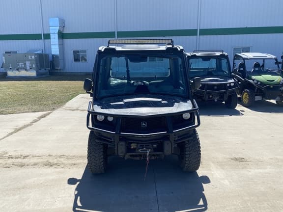 Image of John Deere XUV 835R equipment image 4