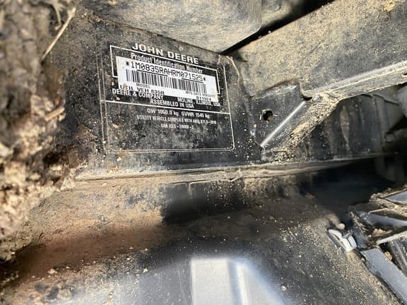 Image of John Deere XUV 835R equipment image 3