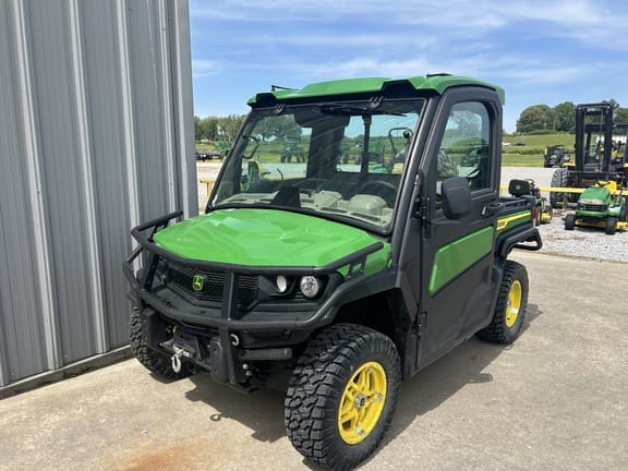 2024 John Deere XUV 835R Equipment Image0
