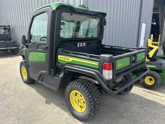 Image of John Deere XUV 835R equipment image 1