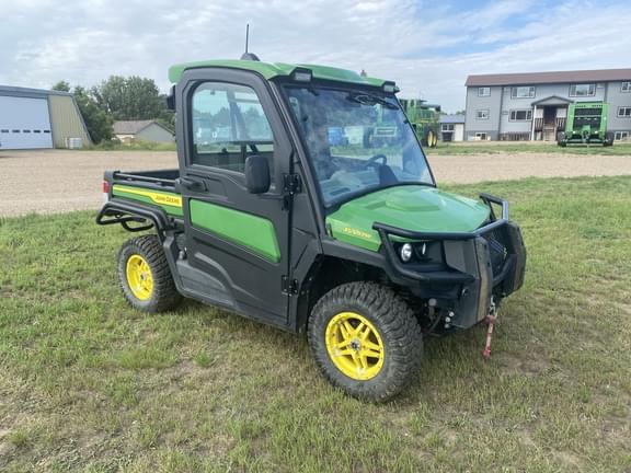 Image of John Deere XUV 835R Primary image