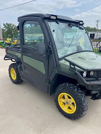 Image of John Deere XUV 835R equipment image 2