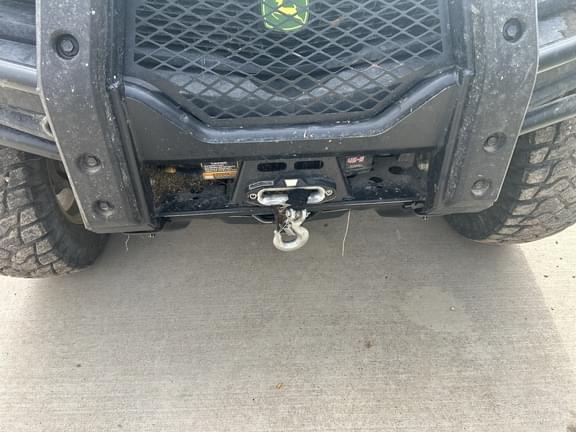 Image of John Deere XUV 835R equipment image 1