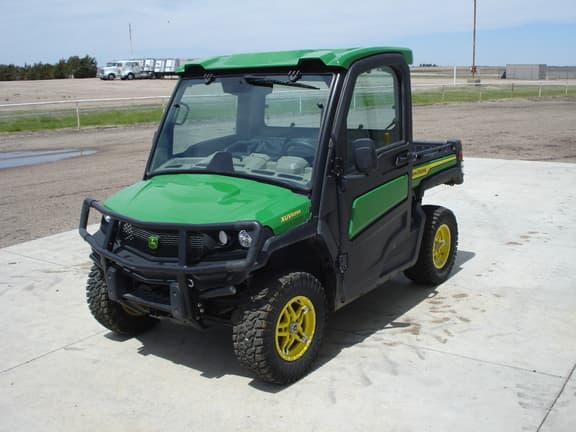 Image of John Deere XUV 835R equipment image 3