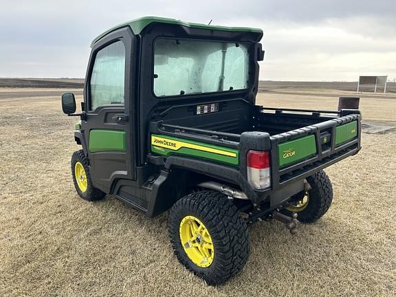 Image of John Deere XUV 835R equipment image 2