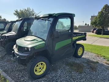 Main image John Deere XUV 835R