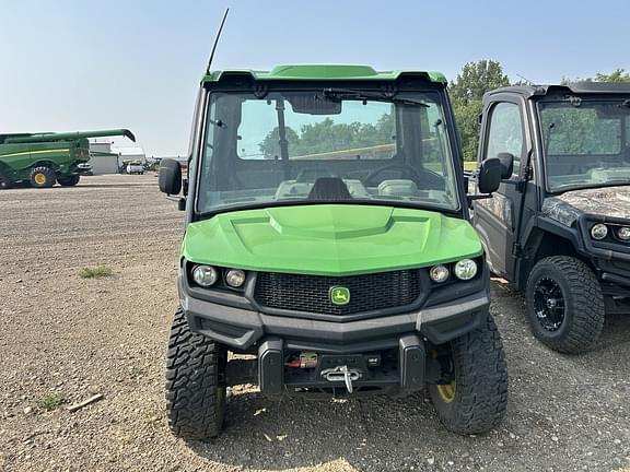 Image of John Deere XUV 835R equipment image 2