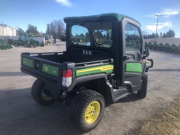 Image of John Deere XUV 835R equipment image 4