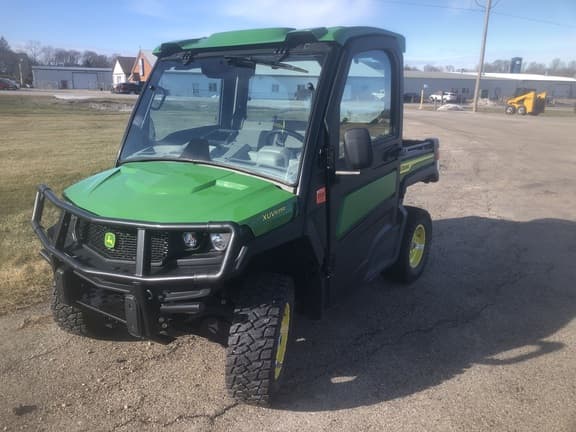 Image of John Deere XUV 835R Primary image