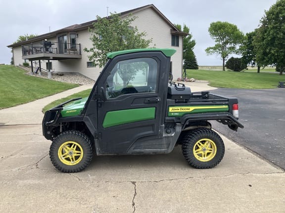 2024 John Deere XUV 835R Equipment Image0