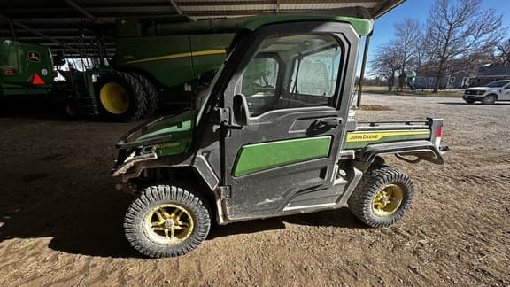 Image of John Deere XUV 835R Primary image