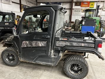 Main image John Deere XUV 835R