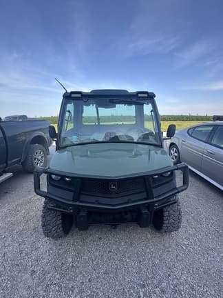 Image of John Deere XUV 835R equipment image 2