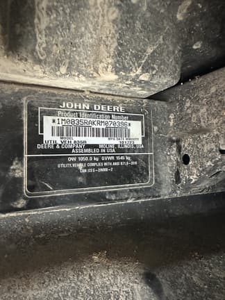 Image of John Deere XUV 835R equipment image 4