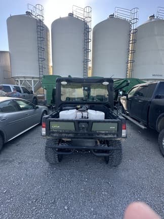 Image of John Deere XUV 835R equipment image 3