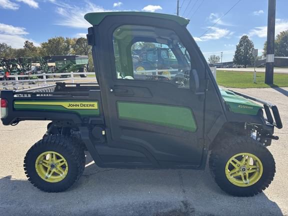 Image of John Deere XUV 835R equipment image 4