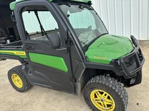 2024 John Deere XUV 835R Image