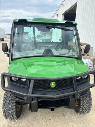 Image of John Deere XUV 835R Primary image