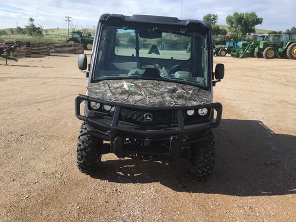 Image of John Deere XUV 835R equipment image 2