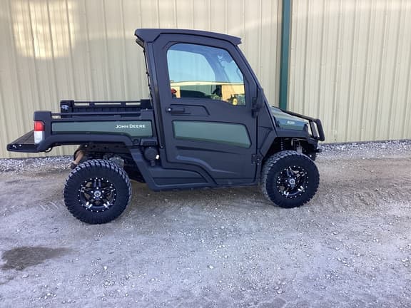 Image of John Deere XUV 835R equipment image 4