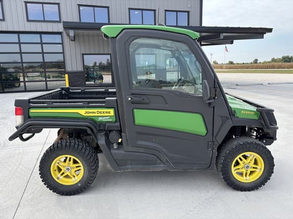 Image of John Deere XUV 835R equipment image 4