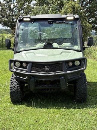 Image of John Deere XUV 835R equipment image 2