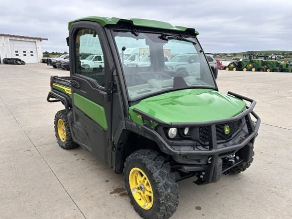 Image of John Deere XUV 835R equipment image 3