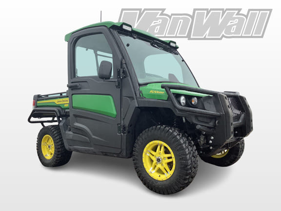 2024 John Deere XUV 835R Equipment Image0