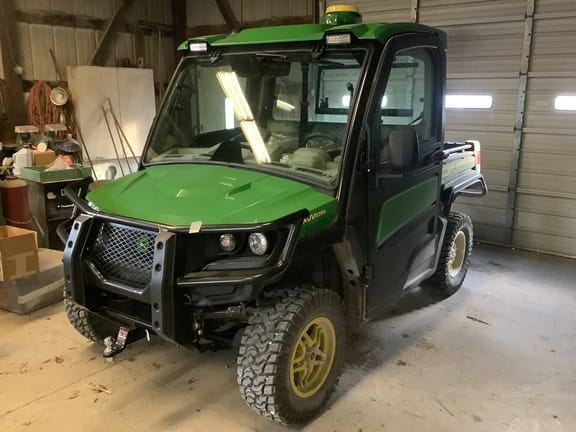 2024 John Deere XUV 835R Equipment Image0