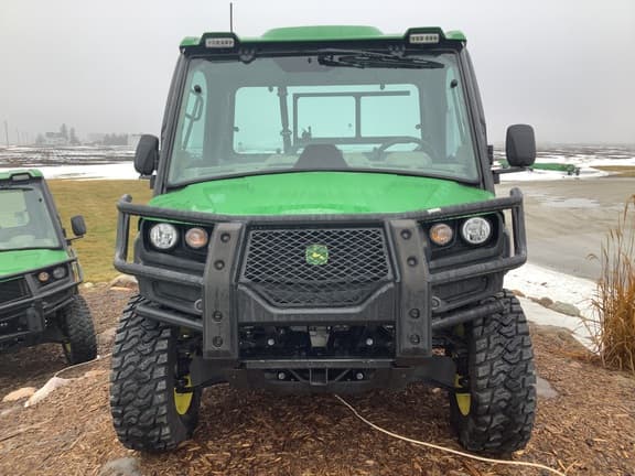 Image of John Deere XUV 835R equipment image 3