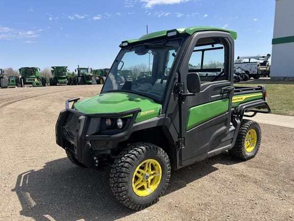 2024 John Deere XUV 835R Equipment Image0