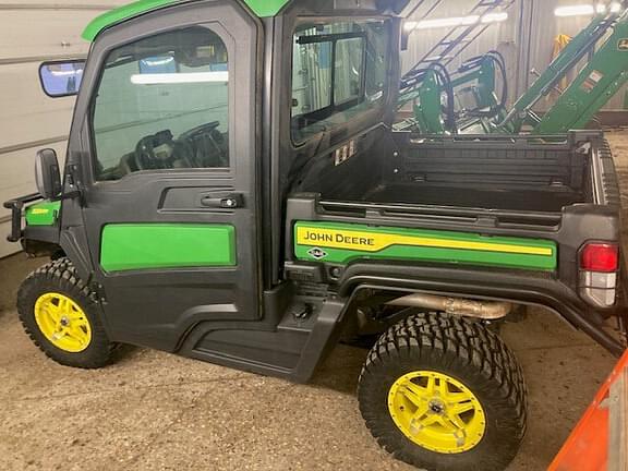 Image of John Deere XUV 835R Primary image