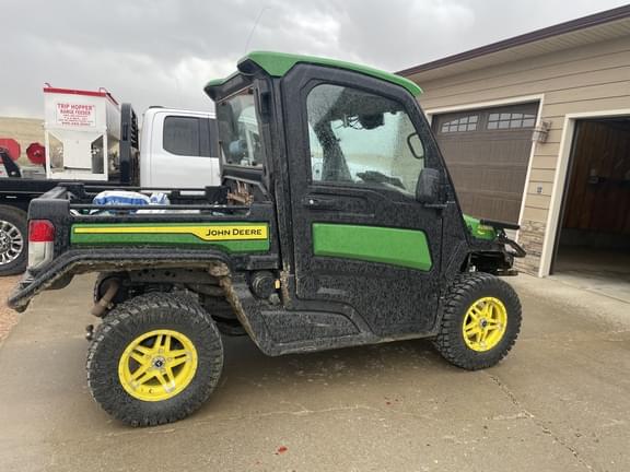 Image of John Deere XUV 835R Primary image